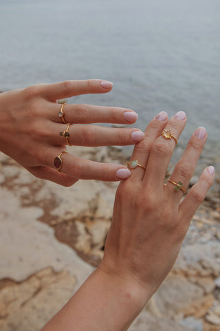 Accumulation de bagues Atelier Simeon