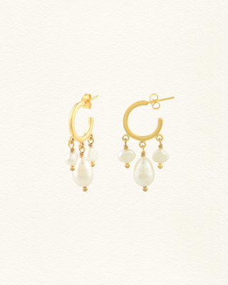 Boucles oreilles MIRISSA perles eau douce baroques créoles plaqué or Atelier Siméon