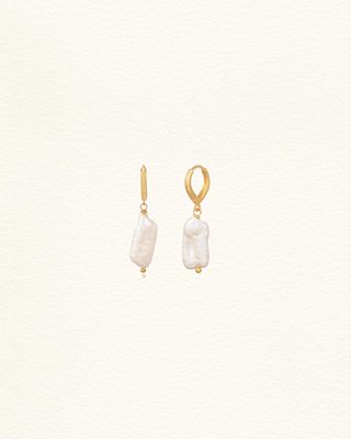 Boucles oreilles PANAJI perles Keshi baroques dormeuses plaqué or Atelier Siméon