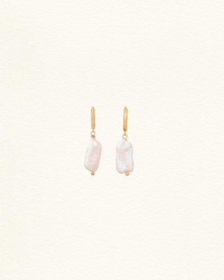 Boucles oreilles PANAJI perles Keshi baroques dormeuses plaqué or Atelier Siméon