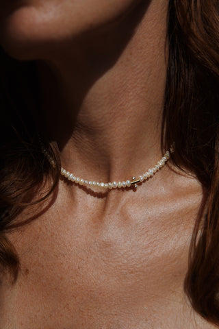Collier AGONDA perles eau douce moissanites serti clos plaqué or Atelier Siméon