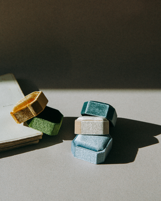 Velvet ring boxes in 5 colors Atelier Simeon 