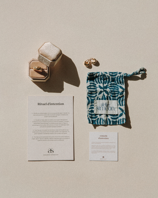Packaging cadeau ecrin bague Panjim velours pochon blockprint BO Varanasi rituel d'intention Atelier Siméon